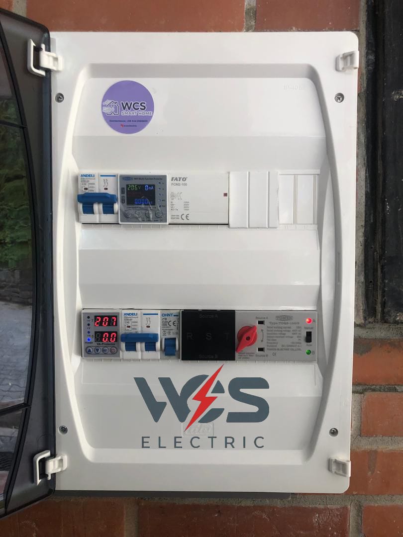 Inversor Híbrido 6000W (Solar/Red) con Potente Batería de Litio 51.2V 100Ah (5.2kWh)